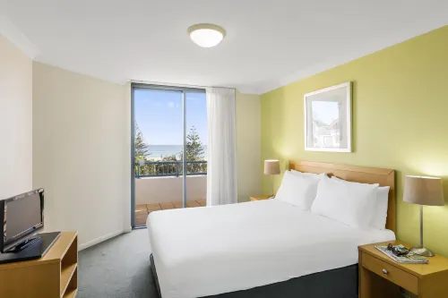 Oaks Gold Coast Calypso Plaza Suites Rooms Photos