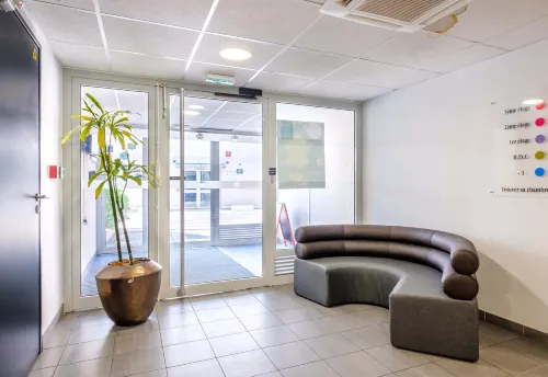 B&B HOTEL Cannes La Bocca Plage Espaces publics Photos