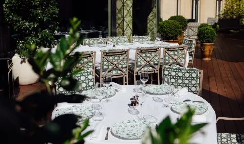 Hotel Barrière Fouquet's Paris Exterior Photos