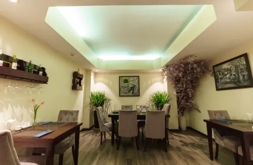 Khách sạn Roseland Corp Ăn uống Photos