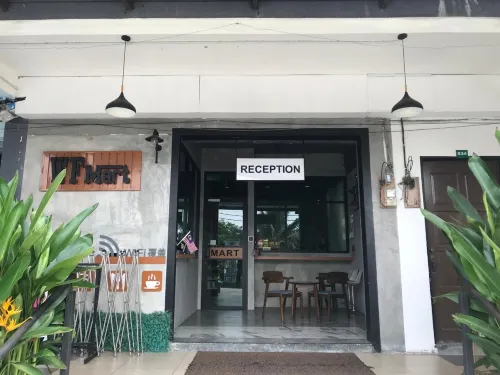 WF Motel Area Publik Photos