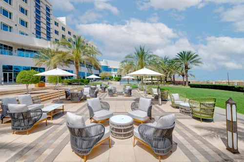 Crowne Plaza Muscat OCEC Extérieur Photos