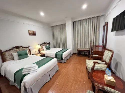 Riverside Hotel In Saigon Huoneet Photos