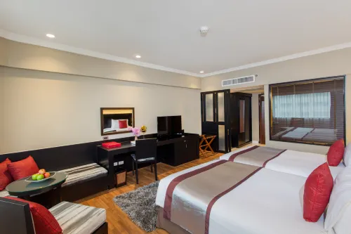 Ramada Plaza by Wyndham Bangkok Menam Riverside Rooms Photos