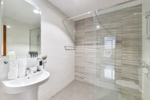 Dunya Tower · Downtown Luxury · 5 Min Walk to Dubai Mall! Chambres Photos