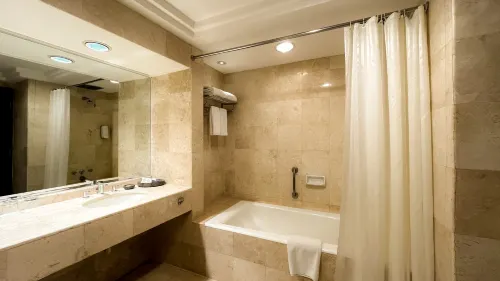 Grand Diamond Hotel Yogyakarta (Formerly Grand Quality Hotel) Kamar Photos