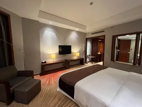 Baolong Hotel Rooms Photos