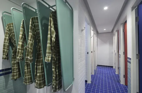 Kitsch Hotel Kamar Photos