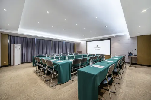 Silver Star Rezen  Hotel (Hotan Night Market) Business Facilities Photos
