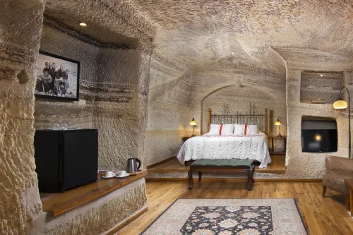 Terra Cave Hotel Zimmer Photos