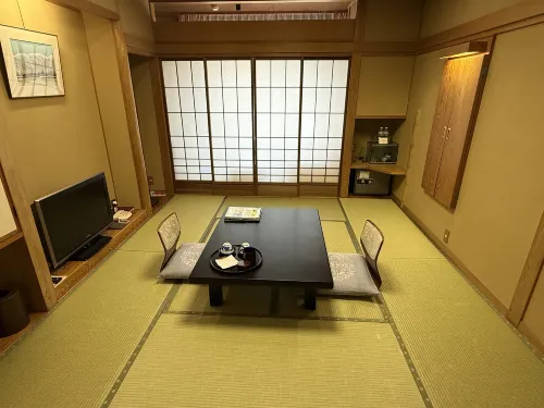 Gifu Grand Hotel Rooms Photos