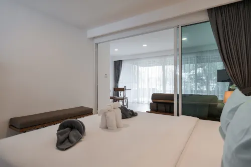 Seanery Beach Resort Kamar Photos