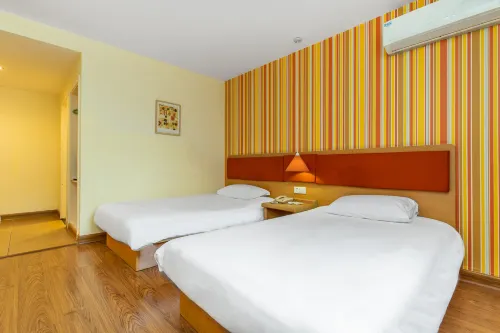 Yixuan Hotel (Fuzhou Sanfang Qixiang Dongmen Subway Station Store) Rooms Photos