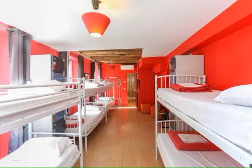 Le Village Montmartre by Hiphophostels Chambres Photos