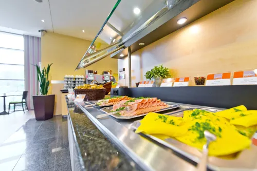 Holiday Inn Express Frankfurt Messe Ristorazione Photos