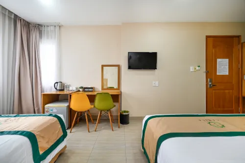 Camila Airport Hotel Phòng Photos