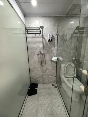 Hongrunxiang Hotel Rooms Photos