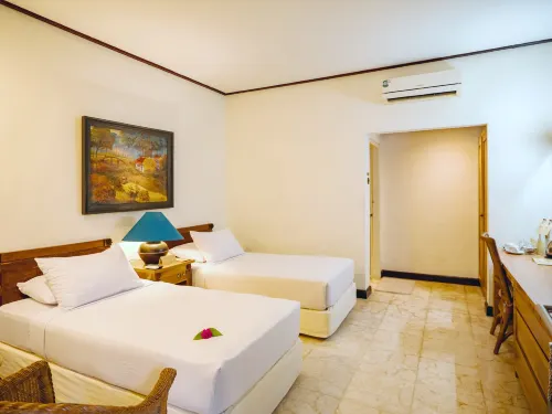 Hotel Tugu Blitar Zimmer Photos