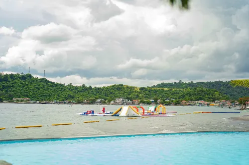 Whiterock Beach Hotel and Waterpark À proximité de l'hôtel Photos