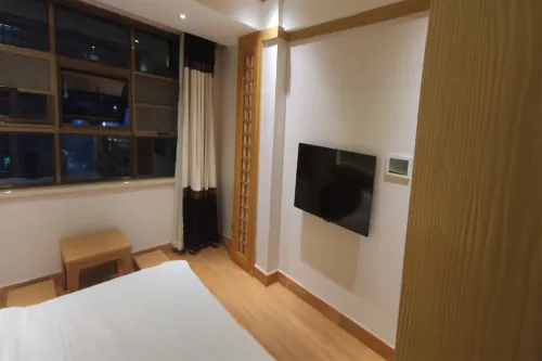 Yishanggong Art Themed Hotel (Guangzhou Jiangnanxi Metro Station) Photos