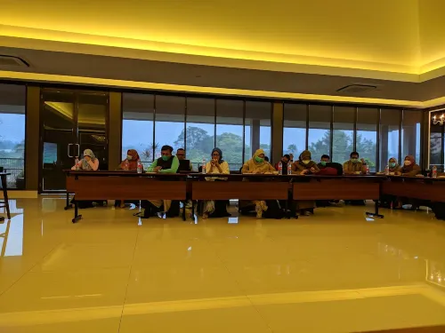 Balcony Hotel Sukabumi Fasilitas Bisnis Photos