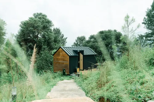 Bobocabin Gunung Mas, Puncak Eksterior Photos