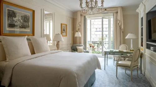 Four Seasons Hotel George V Paris Phòng Photos
