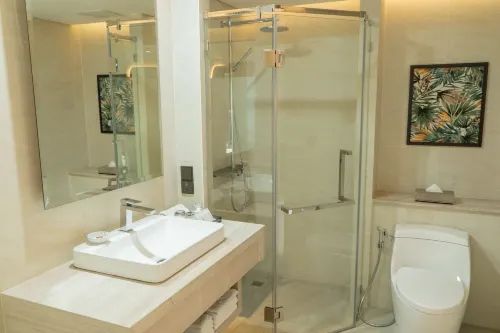 Amora Beach Resort Phuket Номера Photos