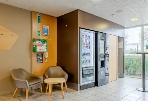 B&B HOTEL Valenciennes Marly Espaces publics Photos