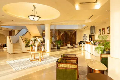 Majestic Cove Hotel Photos