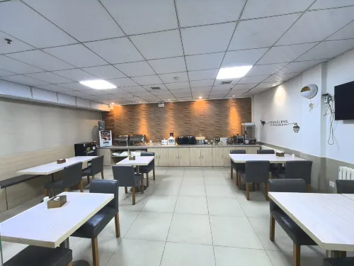 Motel (Harbin Central Avenue Sofia Church Toulong Commercial Building Store) Dining Photos