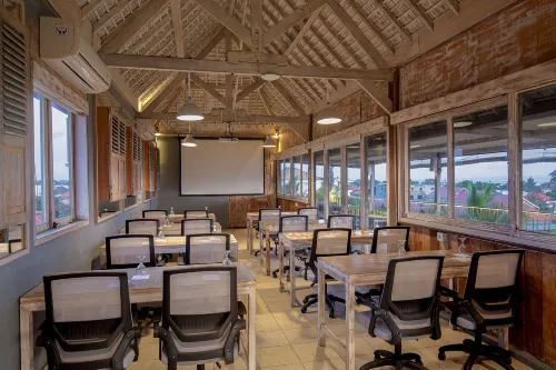 FRii Bali Echo Beach Business Facilities Photos
