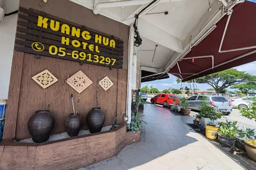 Hotel Kuang Hua Sitiawan Near to Unikl-Mimet Esterni Photos