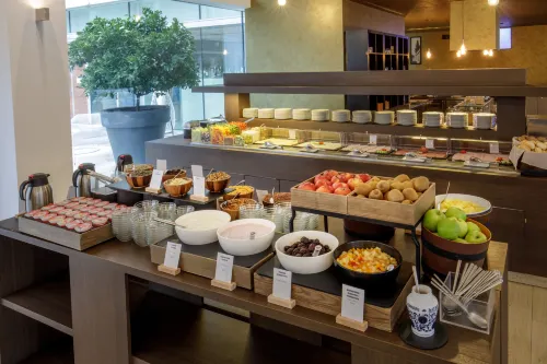 DoubleTree by Hilton Milan Restauration Photos