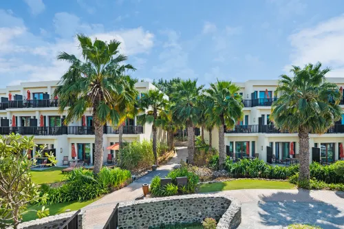 JA Palm Tree Court, Dubai Экстерьер Photos