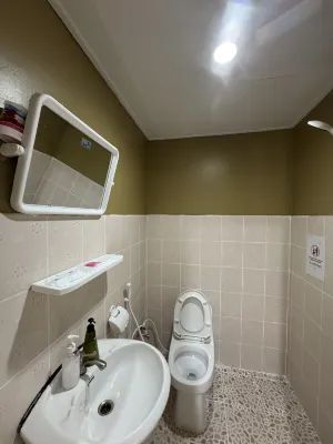 Phi Phi Nice Beach Resort Rooms Photos