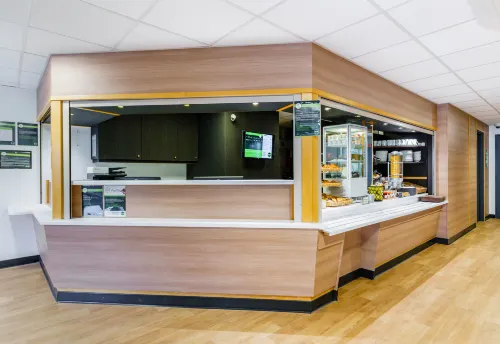 B&B HOTEL Amnéville-les-Thermes Espaces publics Photos