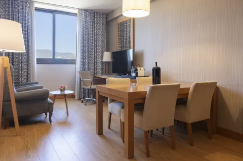 Hesperia Barcelona Sant Just Kamar Photos
