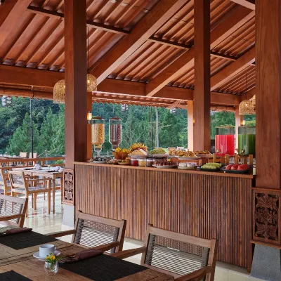 Joglo Ageng Guci Tegal 식사 Photos