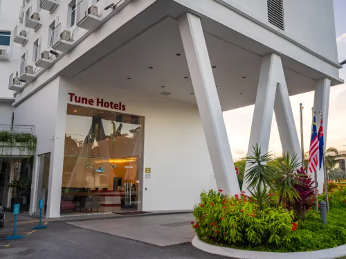 Tune Hotel - Danga Bay Johor Eksterior Photos
