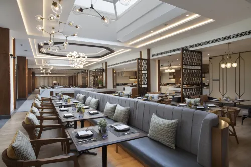 Mason Pine Hotel Bandung Makanan Photos