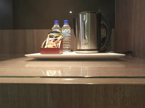 Amrise Hotel Kitchener Rooms Photos