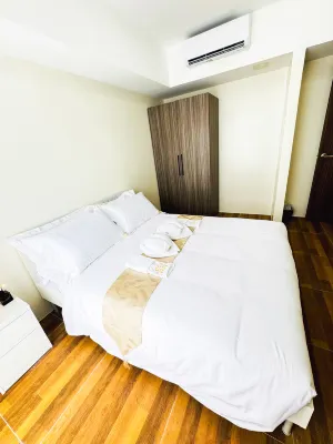 Luxury hotel near City of Dreams Solaire NAIA MOA- City of bridge Rum Photos