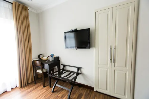 The Alcove Library Hotel Rooms Photos
