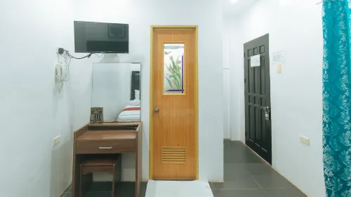 RedDoorz Plus at Palm Rise K Diving Resort Panglao Bohol Chambres Photos