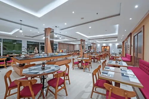 Grand Tjokro Yogyakarta Makanan Photos
