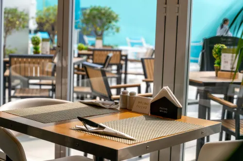 Premier Inn Abu Dhabi Capital Centre Dining Photos
