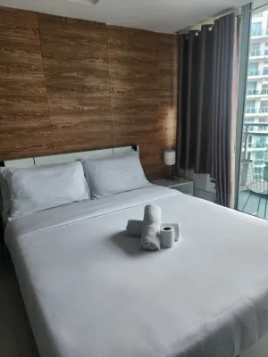 Azure Staycation Philippines by AMRS Near Manila International Airport Featured Photos