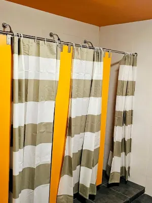 Arc House Pop Art Kamar Photos