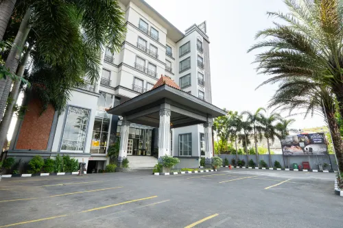 Grand Serela Yogyakarta Eksterior Photos